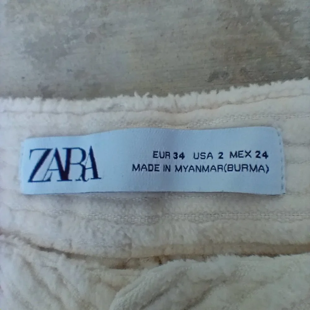Zara Cream Wide-Leg Textured Trousers - Picture 3 of 9